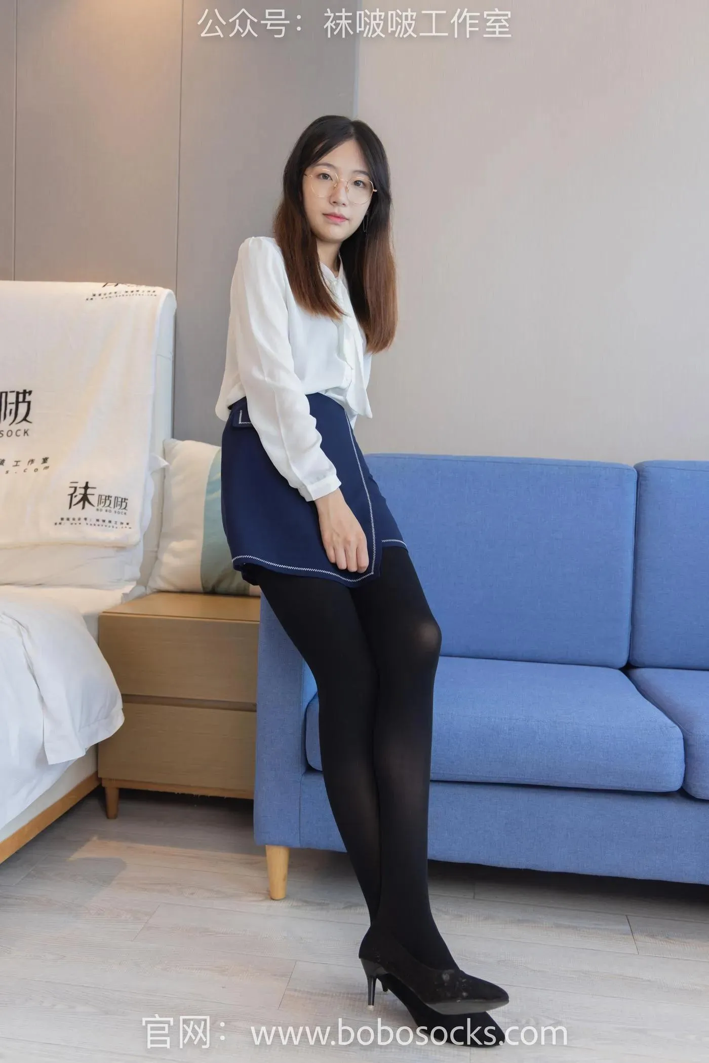 [BoBoSocks袜啵啵]NO.114 小甜豆-高跟鞋、帆布鞋、肉丝、厚黑丝 [175P]插图